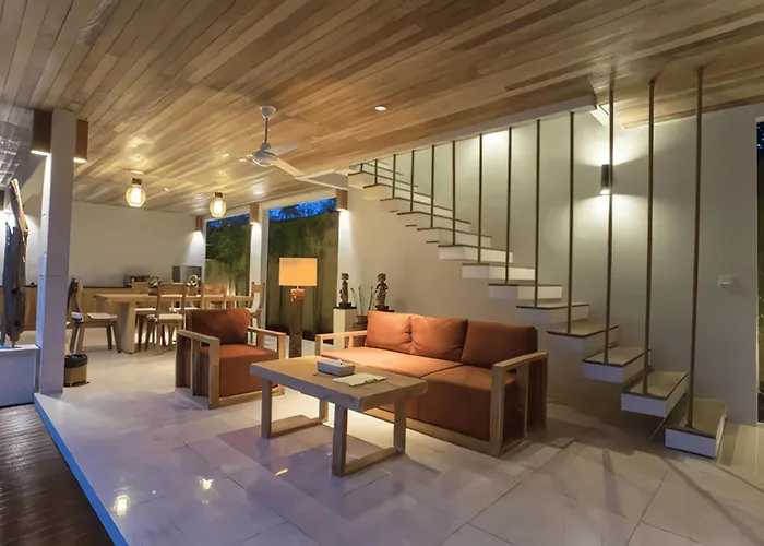 リゾート The Kanjeng & - Bali 4*
